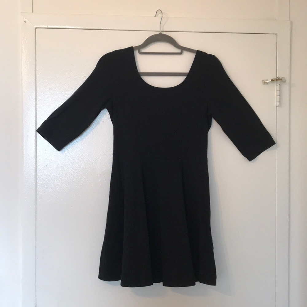3/4 sleeve black dress